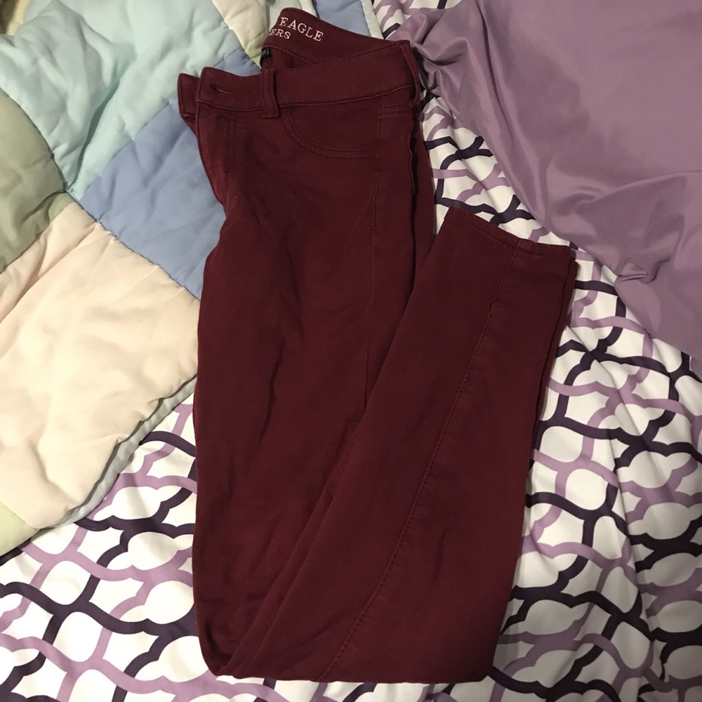 maroon american eagle jeggings
